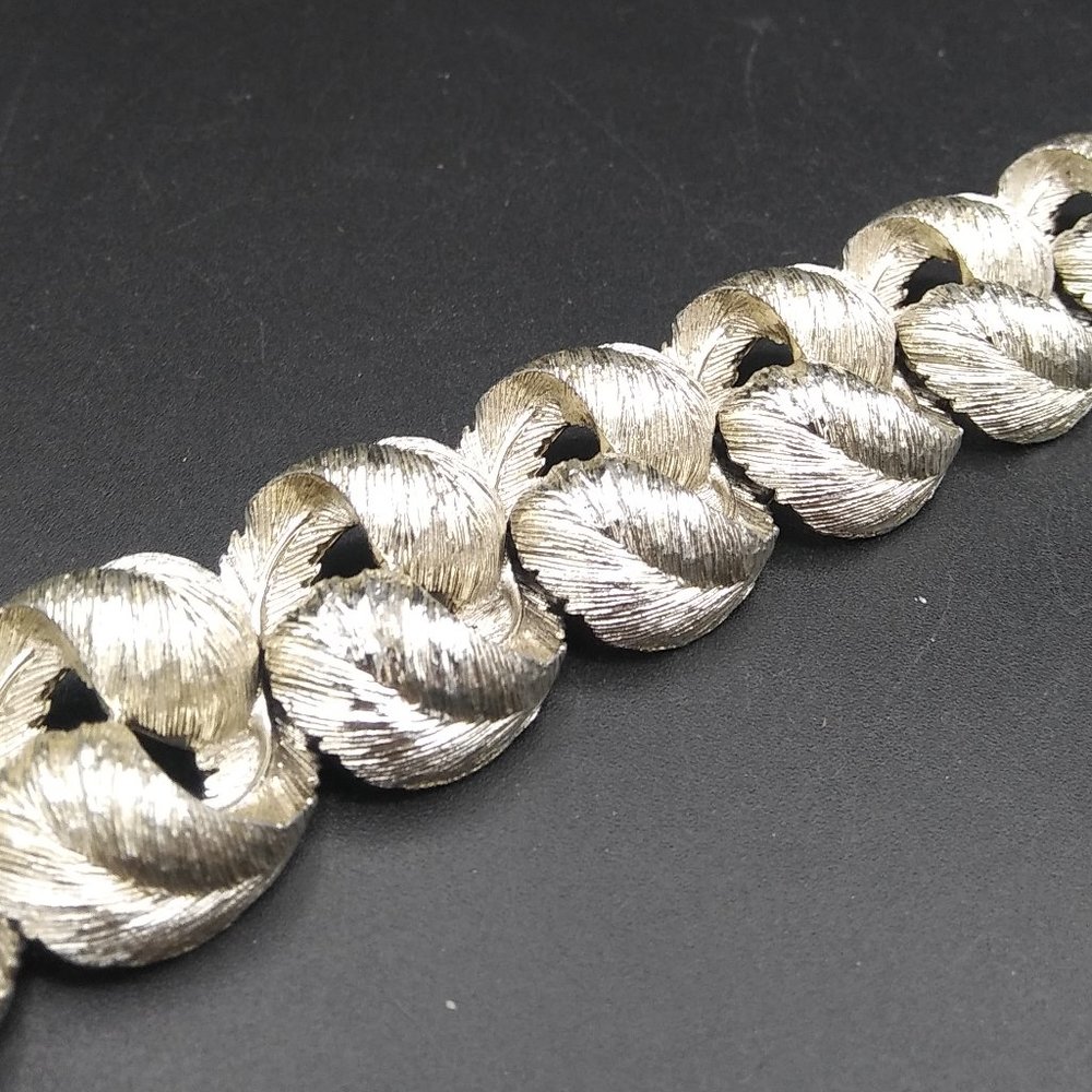 Lisner Vintage Silver Tone Bracelet Mid Century